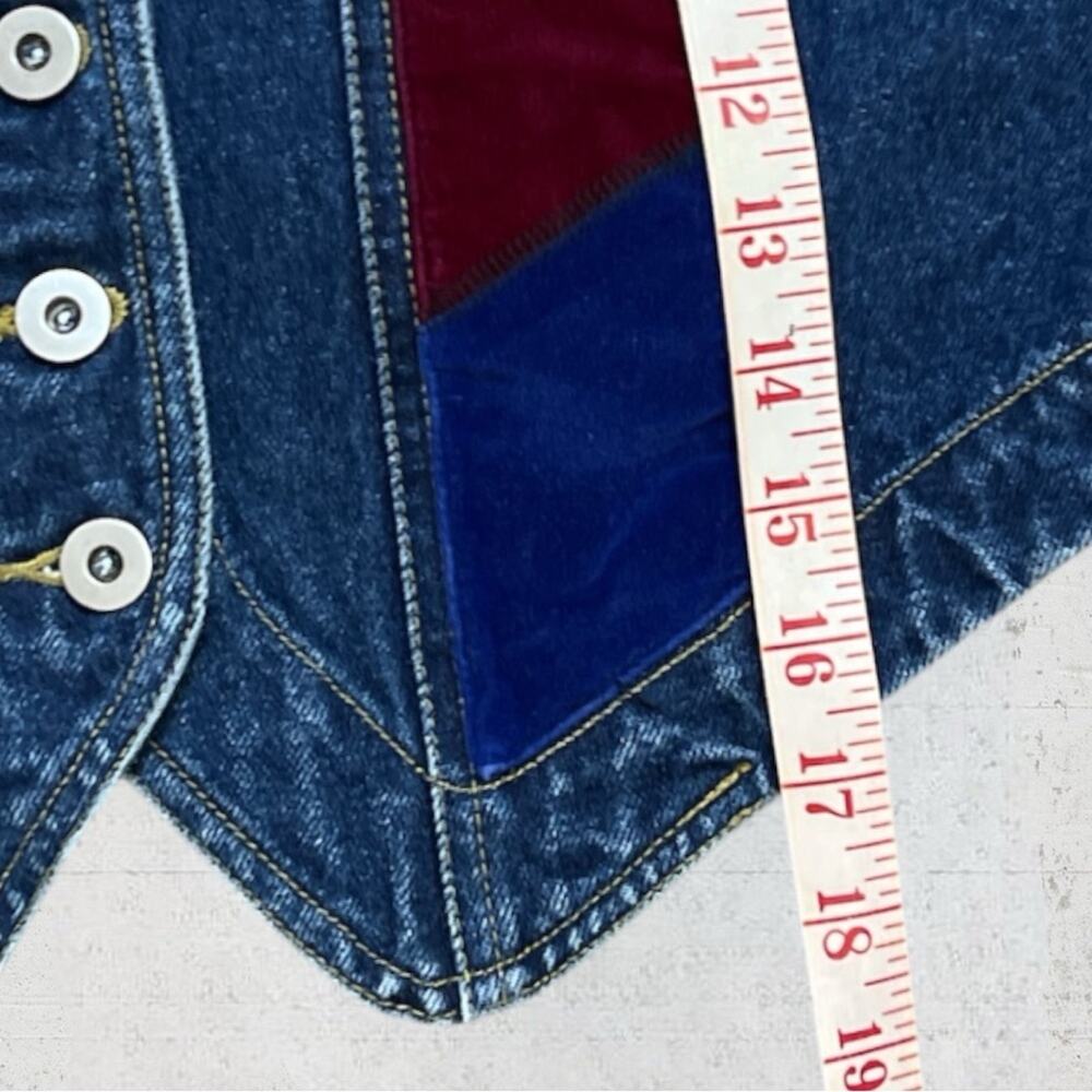 VTG Carole Little Sport Petite Denim Velvet Vest Embroidered Boho Patchwork 6P - Picture 6 of 7